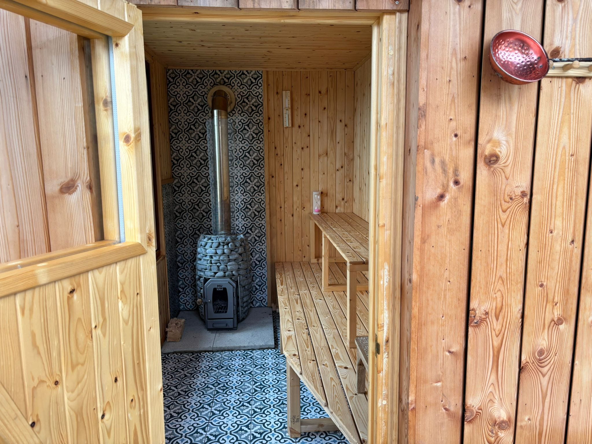 Shared Sauna Seat (female only)